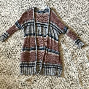 🤍 American Eagle Striped Cardigan 🤍